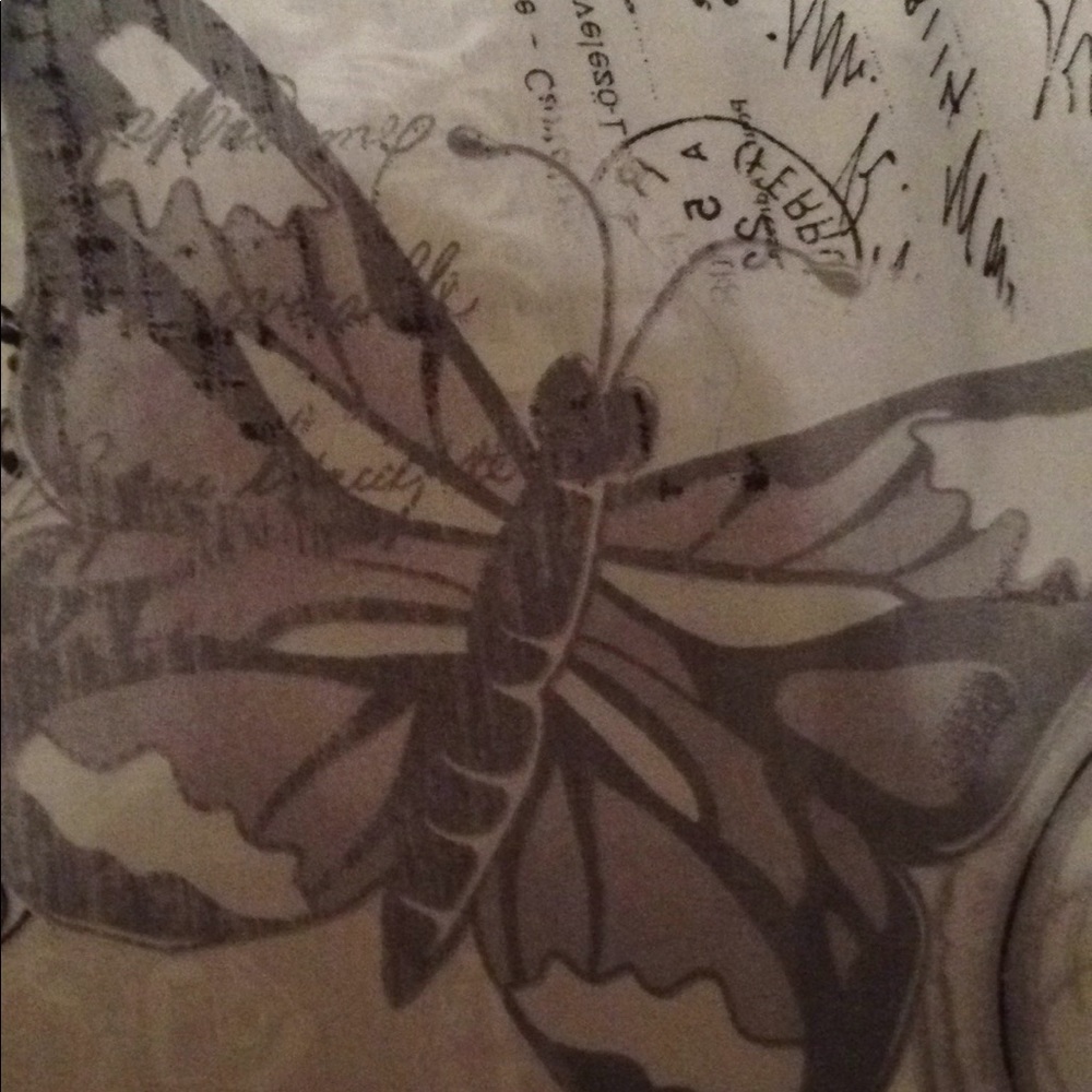 Meet your Posher, Adelina